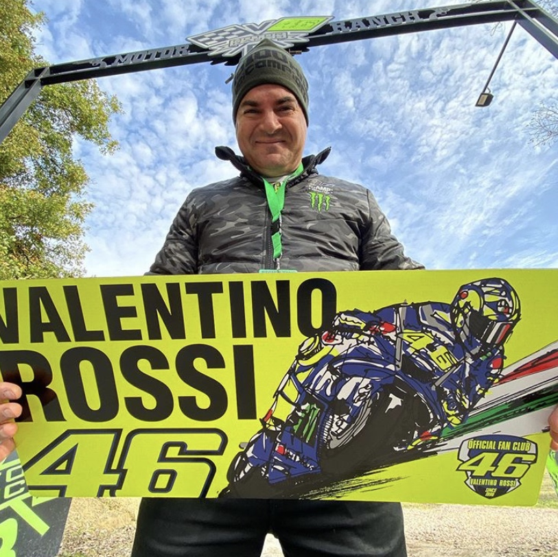 tyveri Akkumulerede Bølle IS THIS VALENTINO ROSSI'S NUMBER ONE FAN? | PowerSport