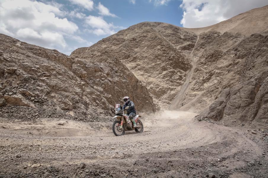 STUART GREGORY: FIRST THE ROOF, THEN DAKAR! | PowerSport